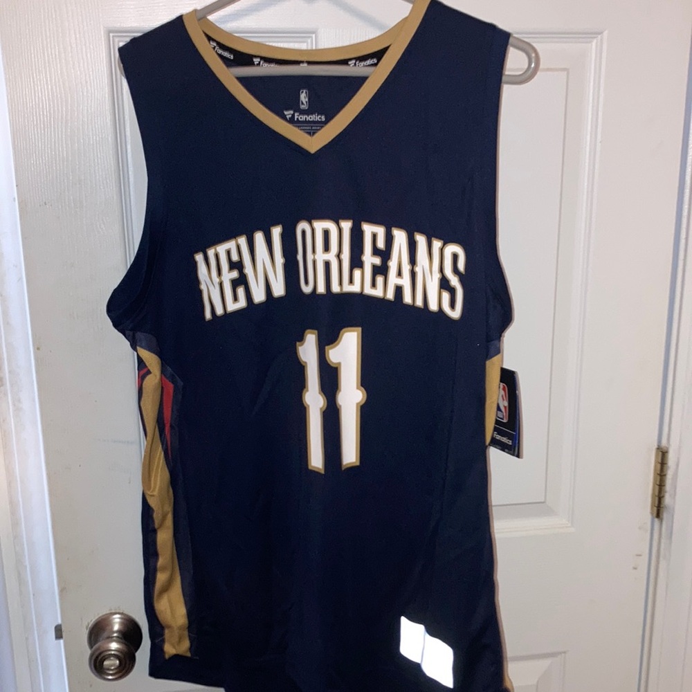 - Brand new holiday jersey